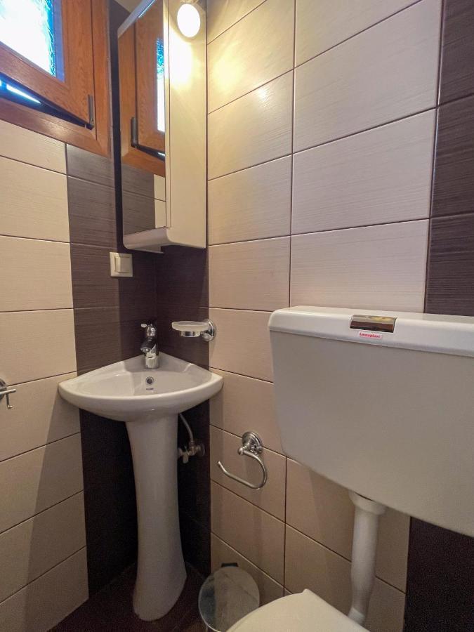 Efi'S Guest House Áyios Dhimítrios エクステリア 写真